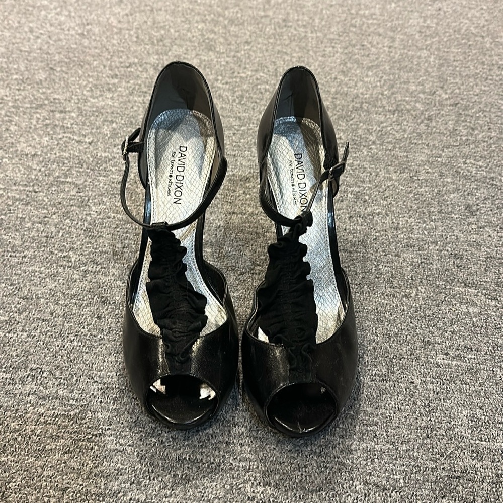 Black David Dixon heals